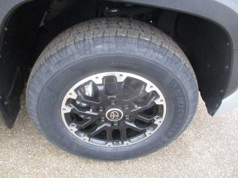 Toyota Tundra SR5 CrewMax 2WD 2022