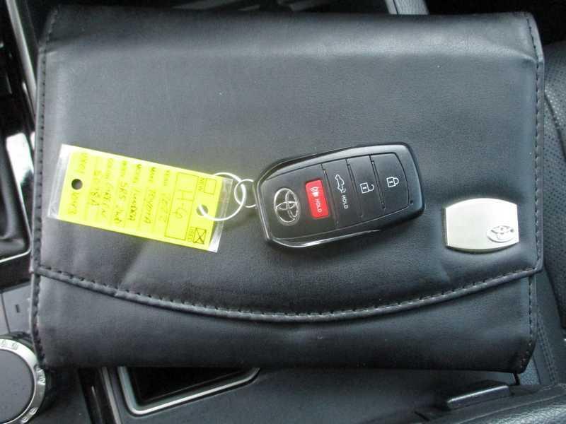 Toyota Tundra SR5 CrewMax 2WD 2022