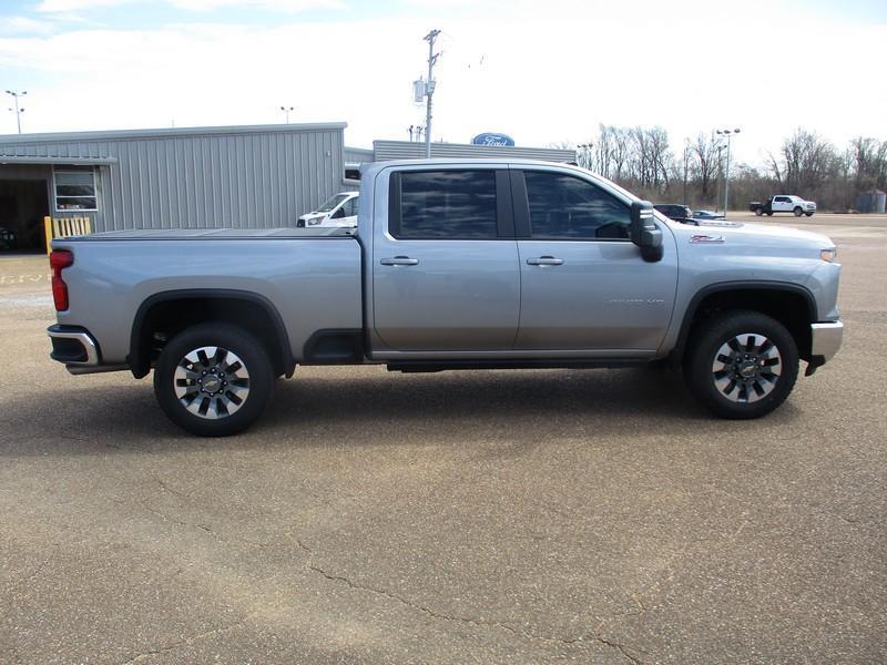 Chevrolet Silverado 2500HD LT Crew Cab Long Box 4WD 2025