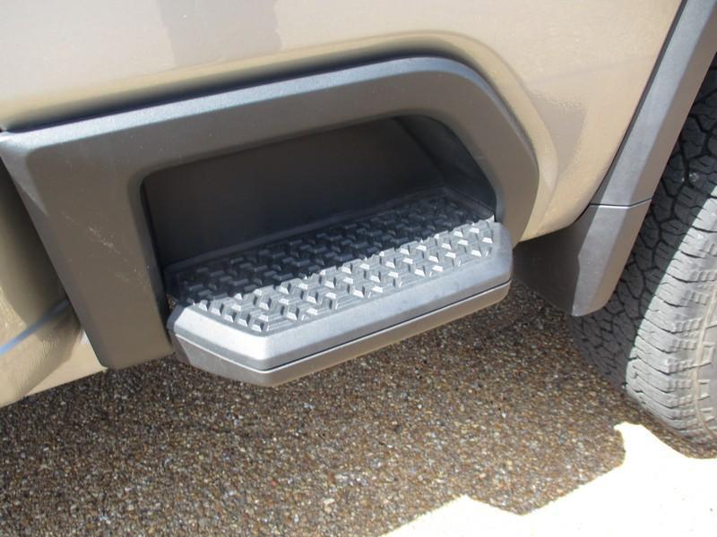 Chevrolet Silverado 2500HD LT Crew Cab Long Box 4WD 2025