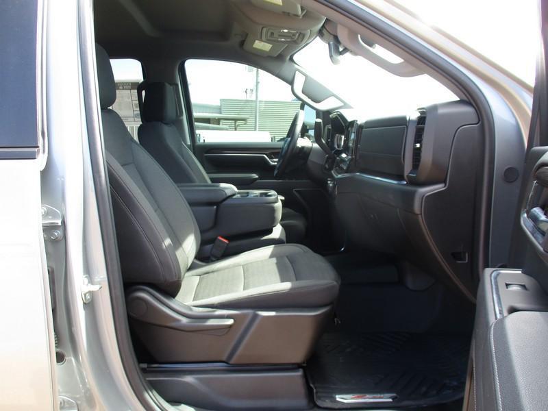 Chevrolet Silverado 2500HD LT Crew Cab Long Box 4WD 2025