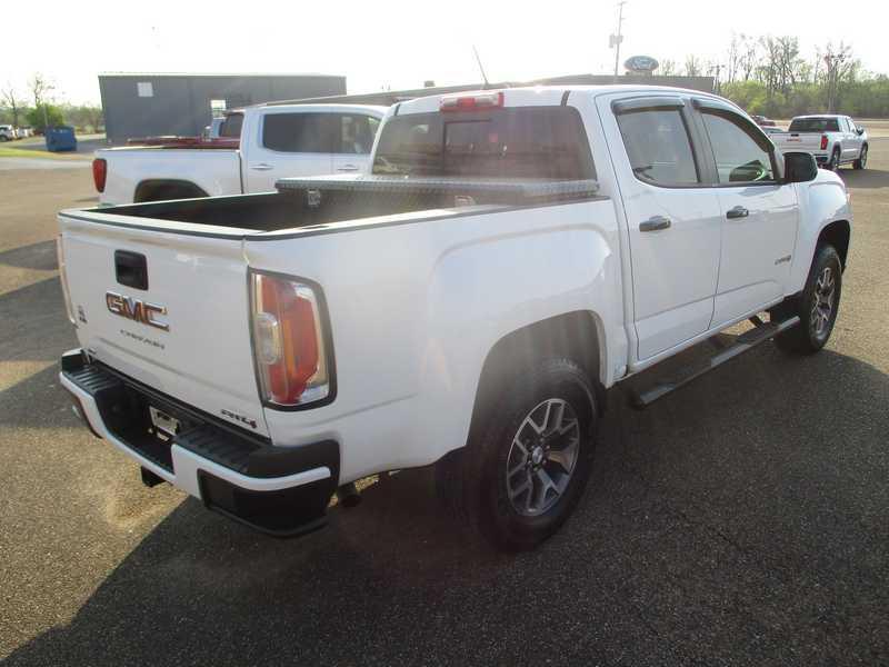 GMC Canyon AT4 Crew Cab w/Cloth 4WD 2022