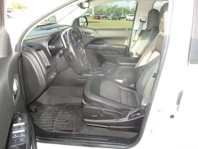 GMC Canyon AT4 Crew Cab w/Cloth 4WD 2022