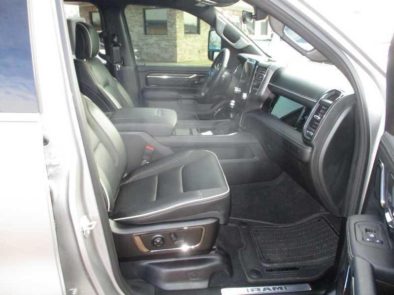 RAM 1500 Limited Crew Cab SWB 4WD 2025