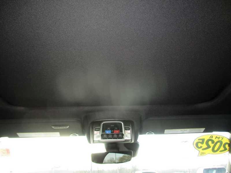 RAM 1500 Limited Crew Cab SWB 4WD 2025