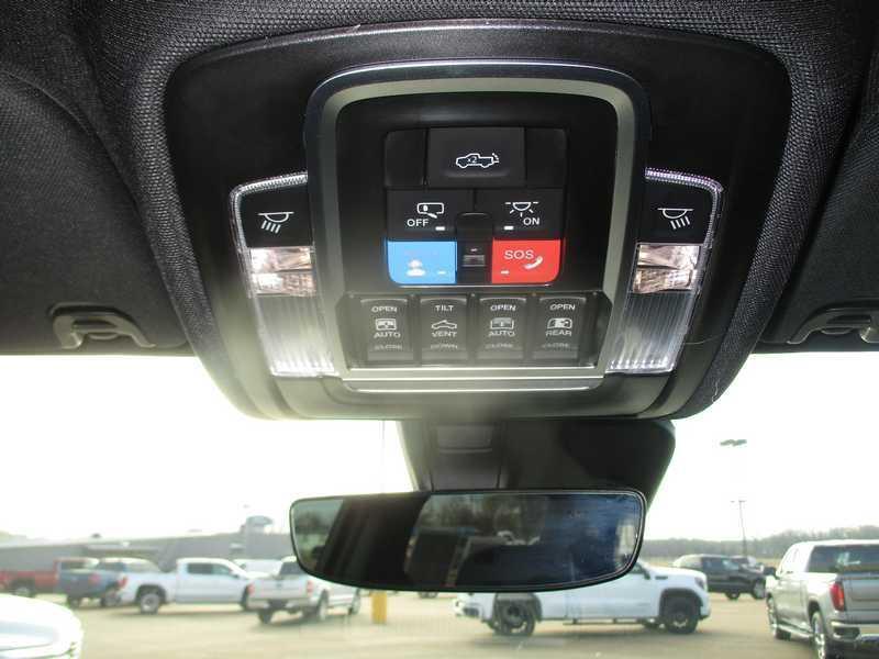 RAM 1500 Limited Crew Cab SWB 4WD 2025