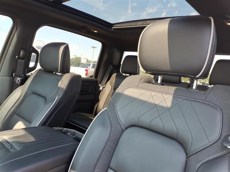 RAM 1500 Limited Crew Cab SWB 4WD 2025