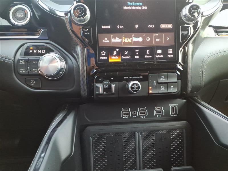 RAM 1500 Limited Crew Cab SWB 4WD 2025