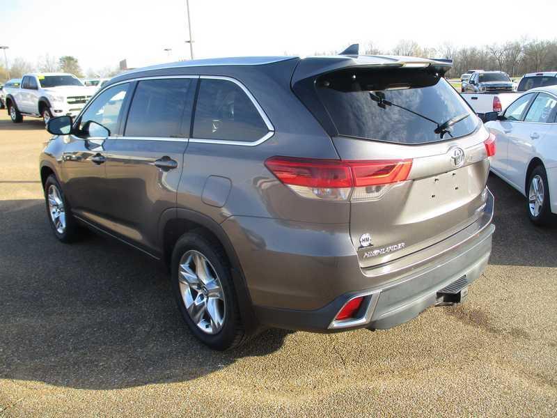 Toyota Highlander Limited AWD V6 2017