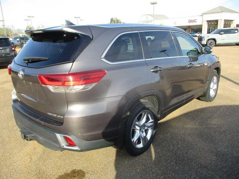 Toyota Highlander Limited AWD V6 2017