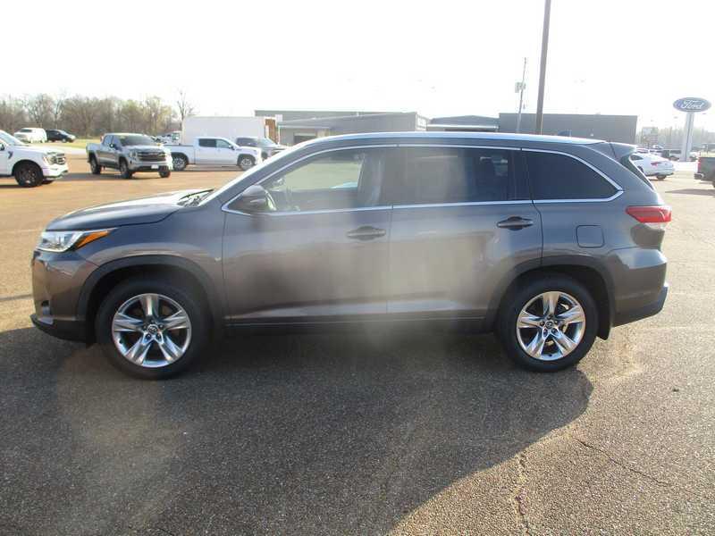 Toyota Highlander Limited AWD V6 2017