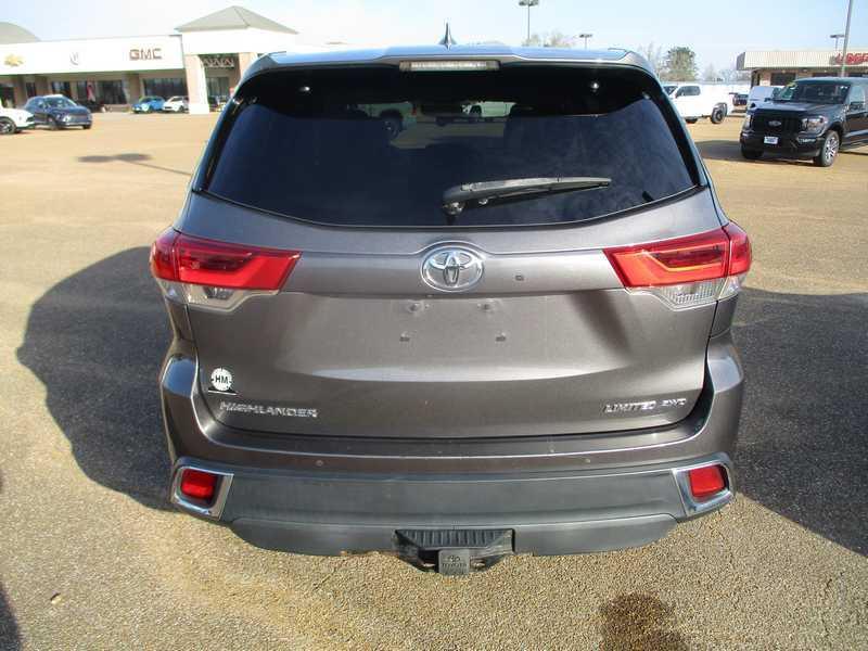 Toyota Highlander Limited AWD V6 2017