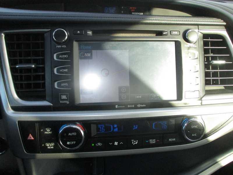 Toyota Highlander Limited AWD V6 2017