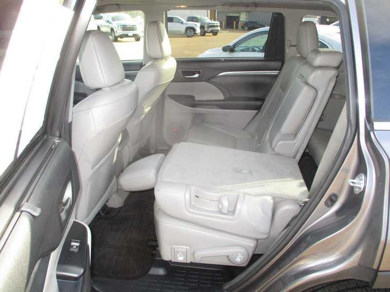 Toyota Highlander Limited AWD V6 2017