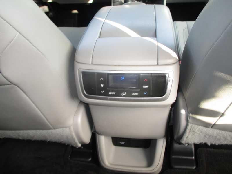 Toyota Highlander Limited AWD V6 2017