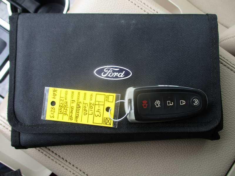 Ford Expedition EL Limited 2WD 2017