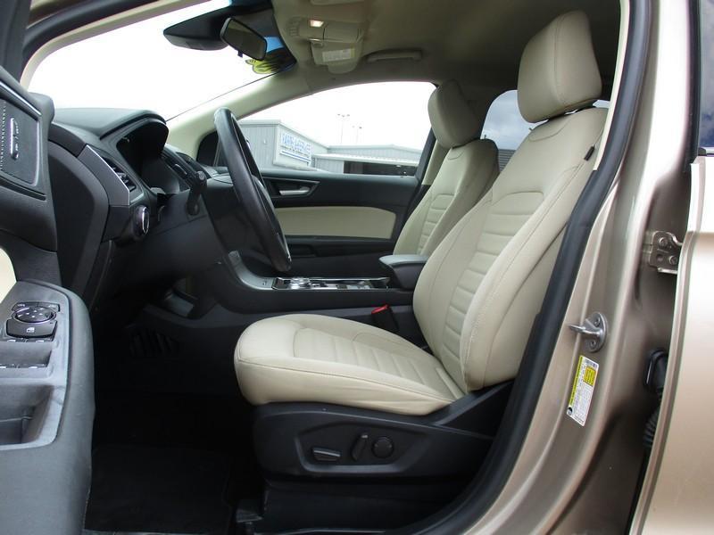 Ford Edge SE FWD 2020