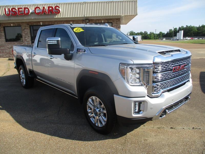 2023 GMC Sierra 2500HD Denali Crew Cab 4WD SB