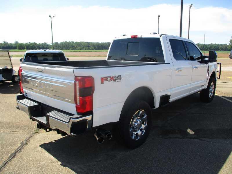 Ford F-250 SD King Ranch Crew Cab 4WD 2025