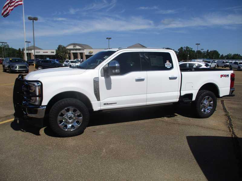 Ford F-250 SD King Ranch Crew Cab 4WD 2025