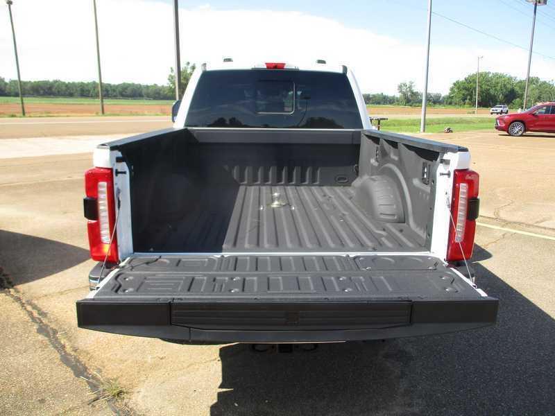Ford F-250 SD King Ranch Crew Cab 4WD 2025