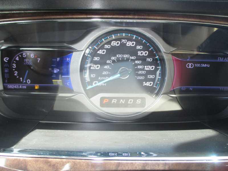Ford Taurus Limited FWD 2013