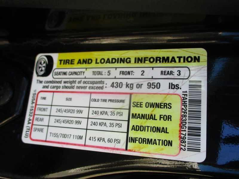 Ford Taurus Limited FWD 2013