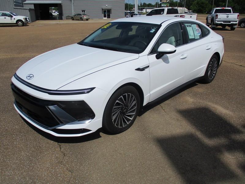 Hyundai Sonata Hybrid SEL 2025