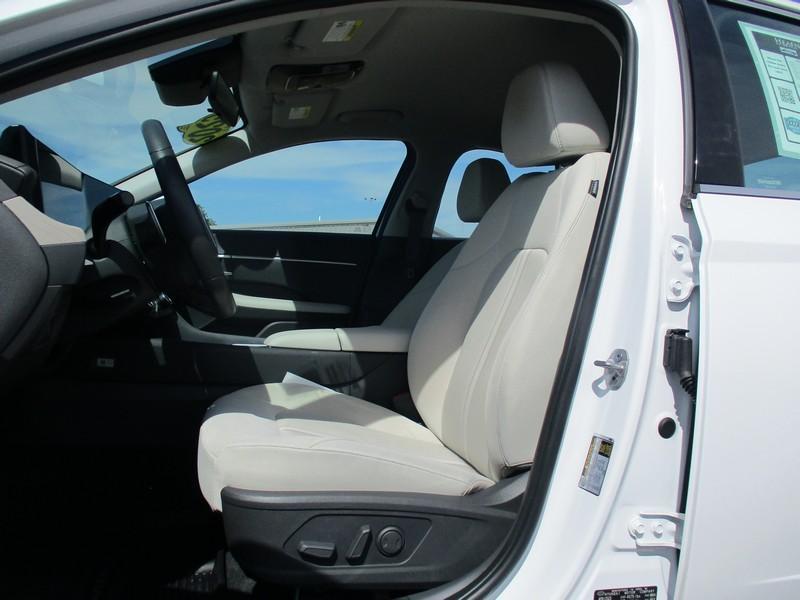 Hyundai Sonata Hybrid SEL 2025