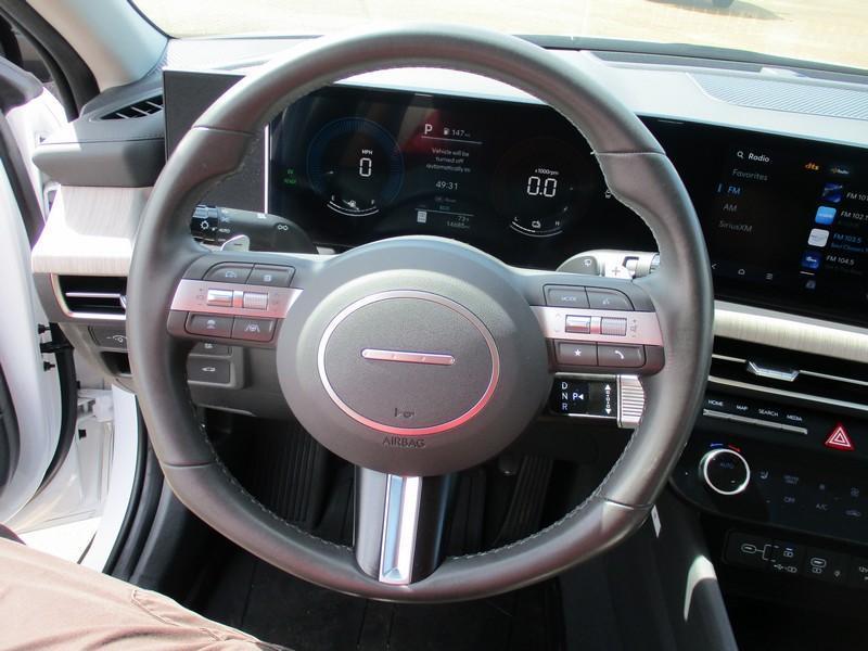 Hyundai Sonata Hybrid SEL 2025