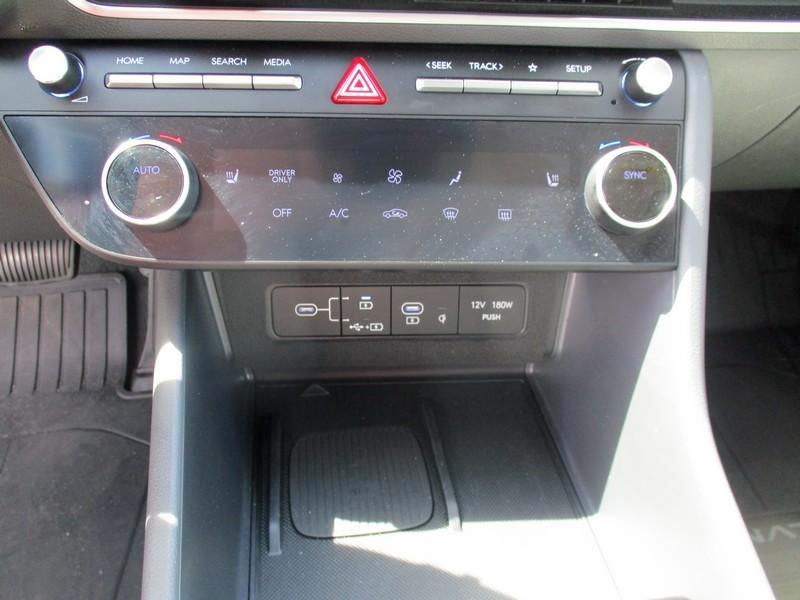Hyundai Sonata Hybrid SEL 2025