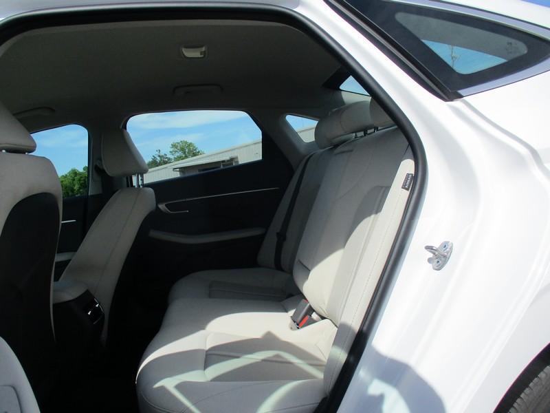 Hyundai Sonata Hybrid SEL 2025