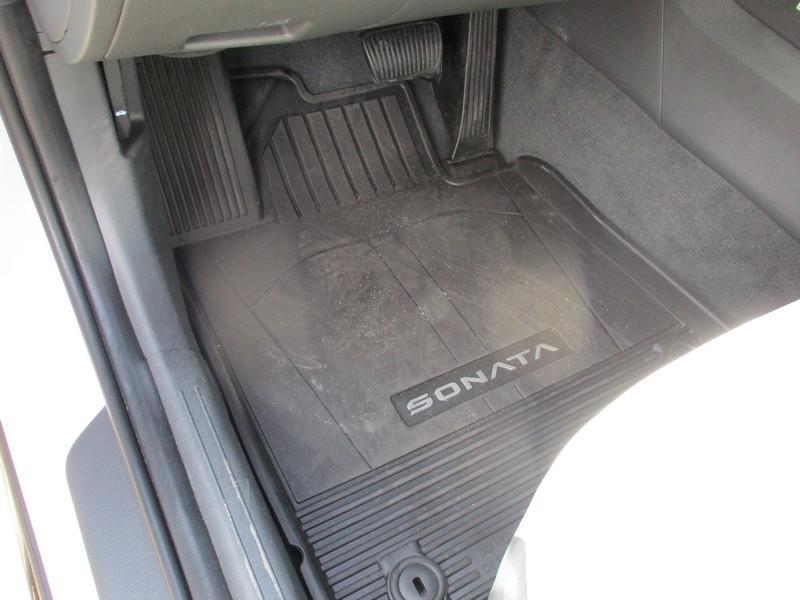 Hyundai Sonata Hybrid SEL 2025