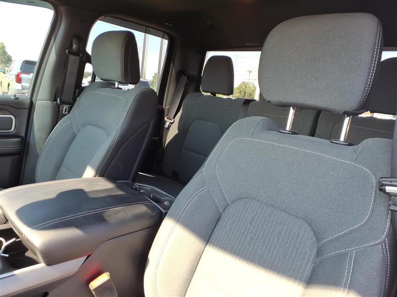 RAM 1500 Big Horn Quad Cab 2WD 2022