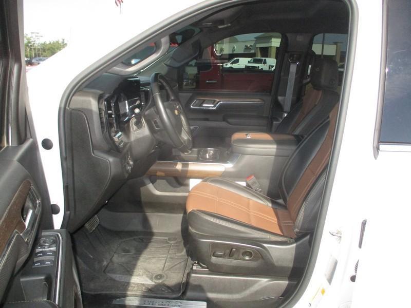 Chevrolet Silverado 2500HD High Country Crew Cab Short Box 4WD 2024