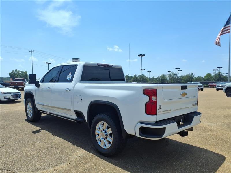 Chevrolet Silverado 2500HD High Country Crew Cab Short Box 4WD 2024