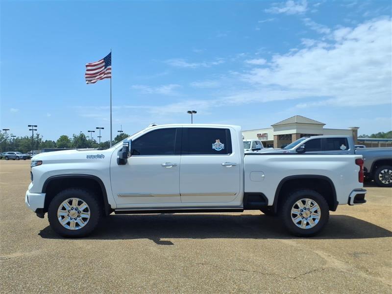 Chevrolet Silverado 2500HD High Country Crew Cab Short Box 4WD 2024