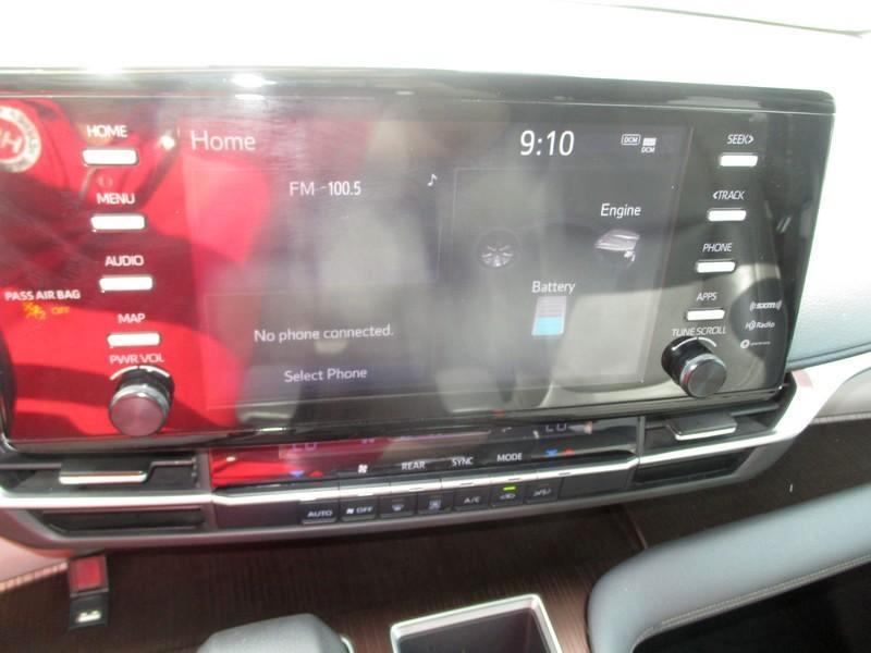 Toyota Sienna LE 8-Passenger 2022