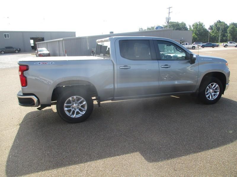 Chevrolet Silverado 1500 LT Crew Cab 4WD 2024