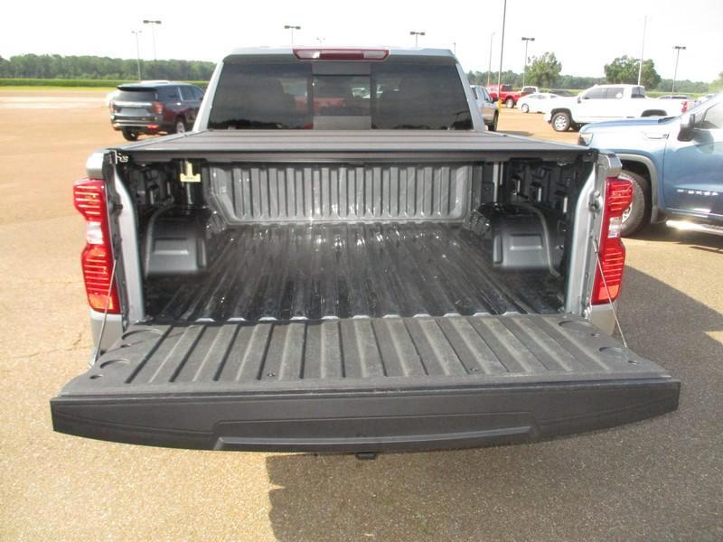 Chevrolet Silverado 1500 LT Crew Cab 4WD 2024