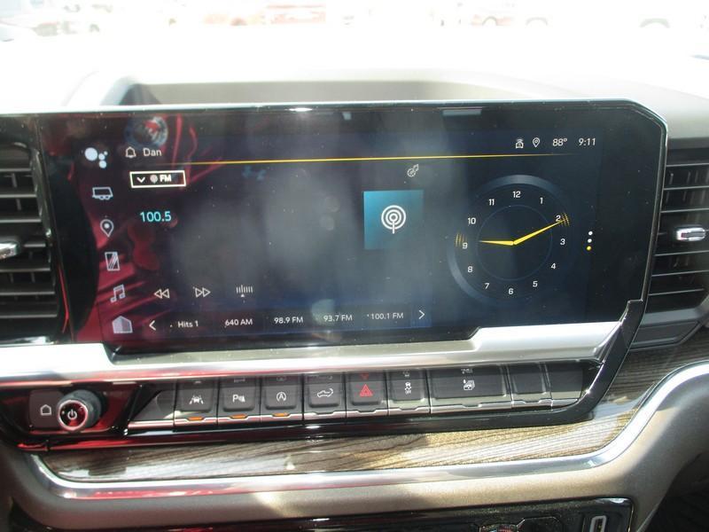 Chevrolet Silverado 1500 LT Crew Cab 4WD 2024