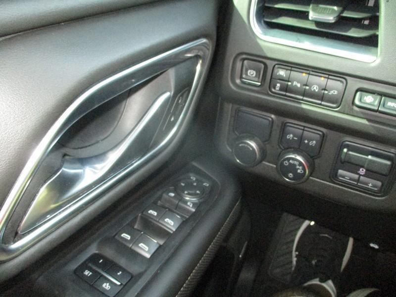 Chevrolet Suburban Premier 2021