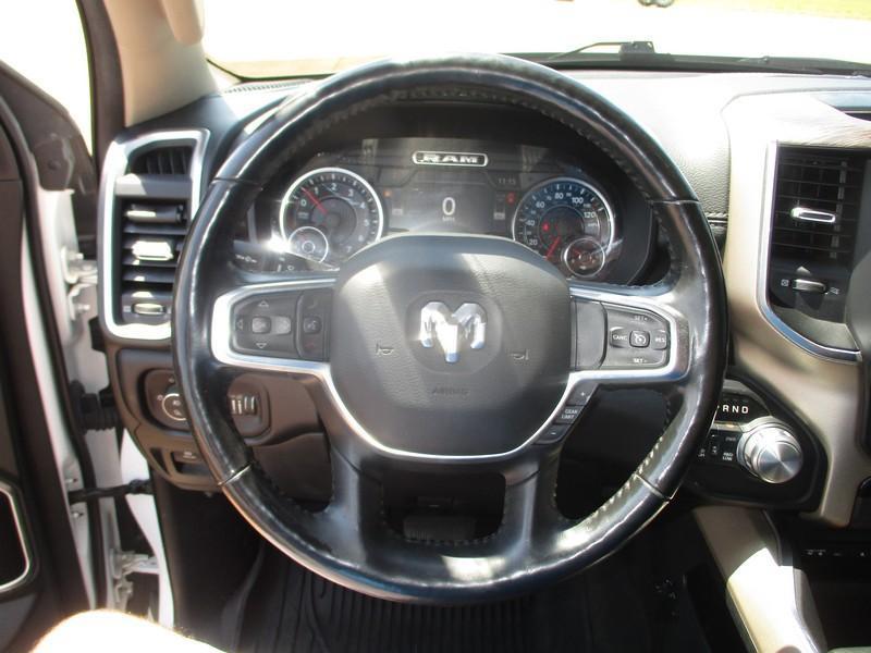 RAM 1500 Laramie Crew Cab SWB 4WD 2019