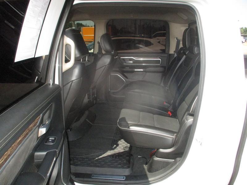 RAM 1500 Laramie Crew Cab SWB 4WD 2019