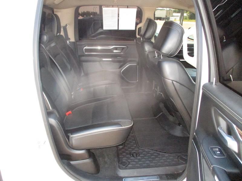 RAM 1500 Laramie Crew Cab SWB 4WD 2019
