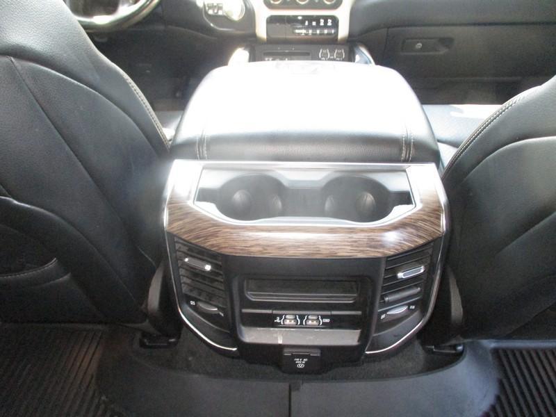 RAM 1500 Laramie Crew Cab SWB 4WD 2019