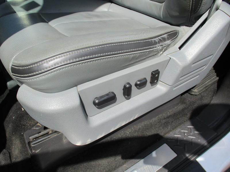 Ford F-150 Platinum SuperCrew 5.5-ft. Bed 4WD 2011