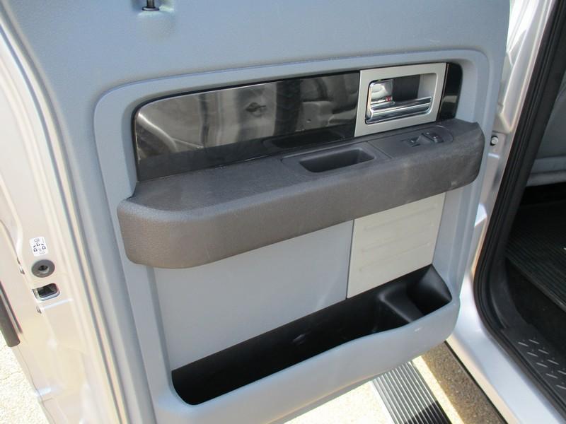 Ford F-150 Platinum SuperCrew 5.5-ft. Bed 4WD 2011