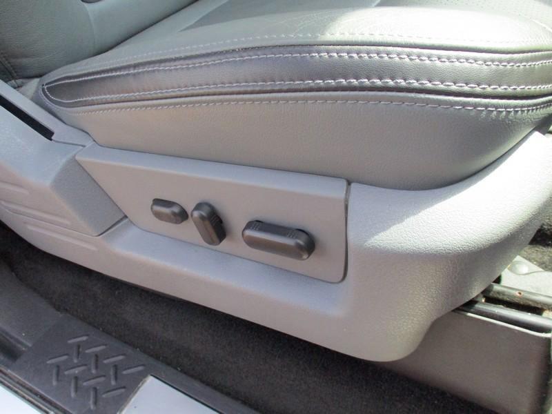 Ford F-150 Platinum SuperCrew 5.5-ft. Bed 4WD 2011