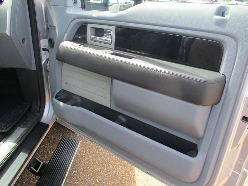 Ford F-150 Platinum SuperCrew 5.5-ft. Bed 4WD 2011